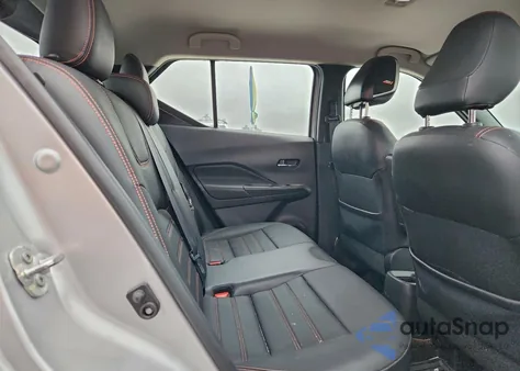 2019 Nissan Kicks S z USA, uszkodzony, nr VIN 3N1CP5CU8KL543044